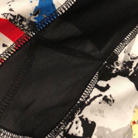 Workout leggings SOLD - Picture 3 of 5